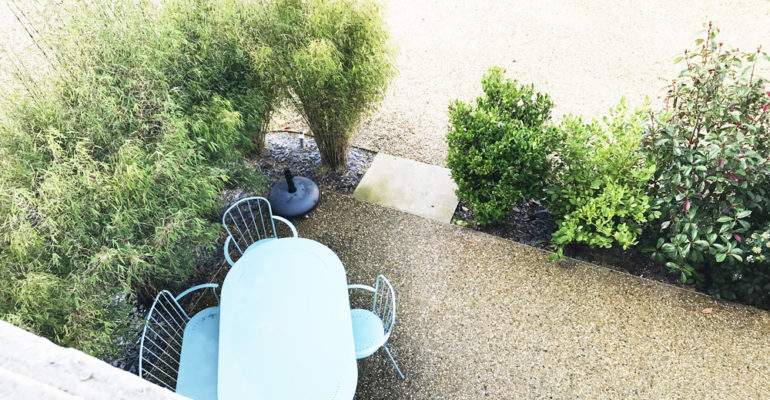 Terrasse vue de la chambre